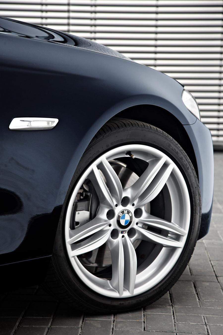  BMW 5-Series Sport Package 2011 года  (фото 2 из 5)